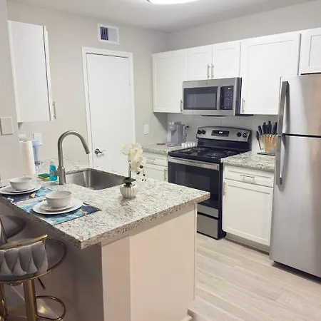 Apartment In Houston Near Nrg With Free Parking